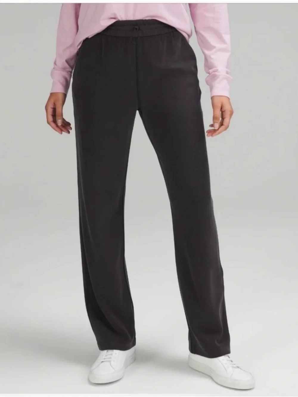 Lululemon Women’s Softstreme Pants Joggers in Charcoal Size 0 With Pockets‎